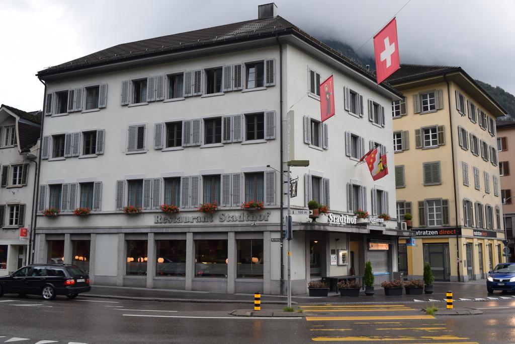 Hotel & Restaurant Stadthof 글라루스 외부 사진