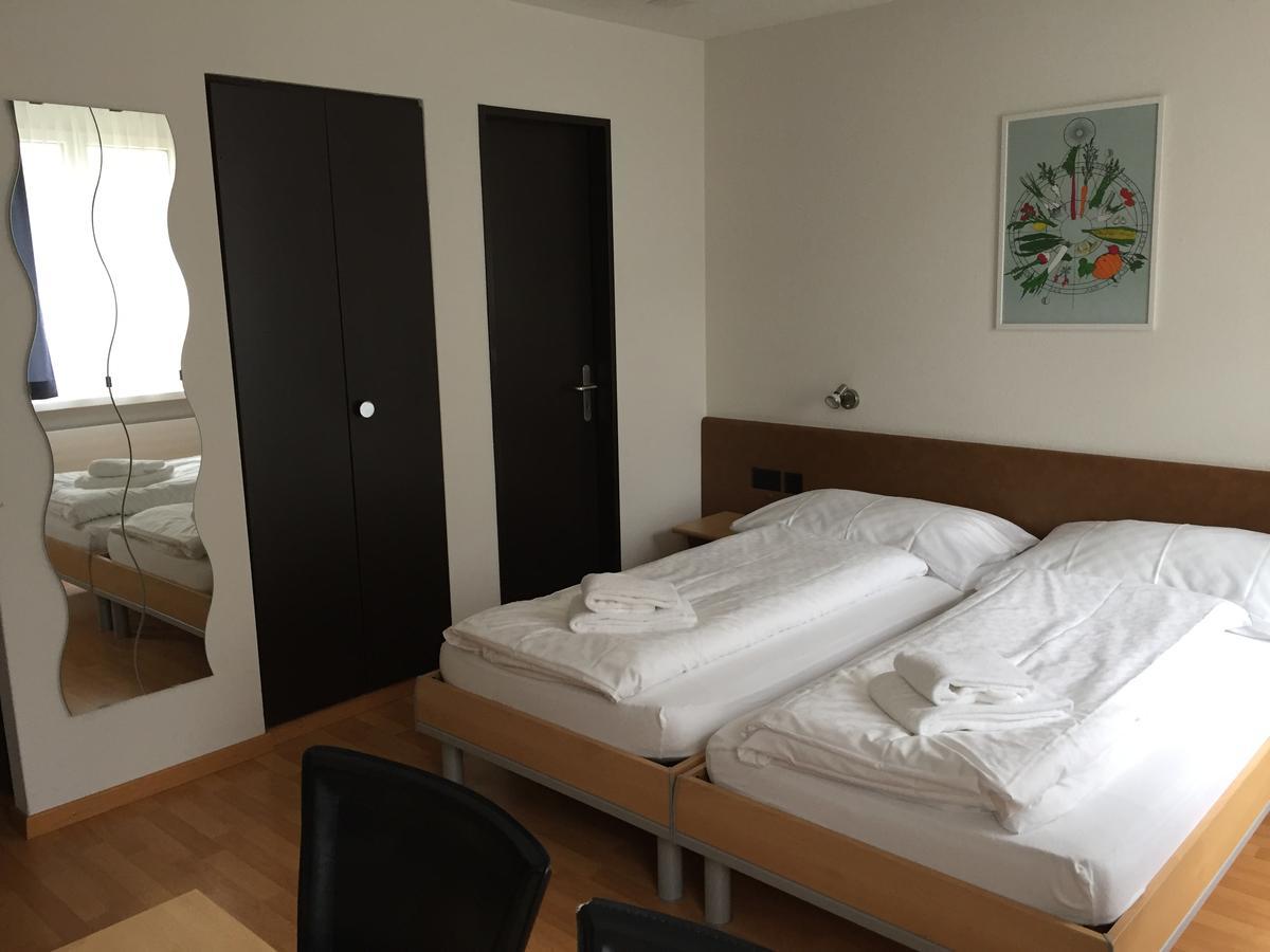 Hotel & Restaurant Stadthof 글라루스 외부 사진