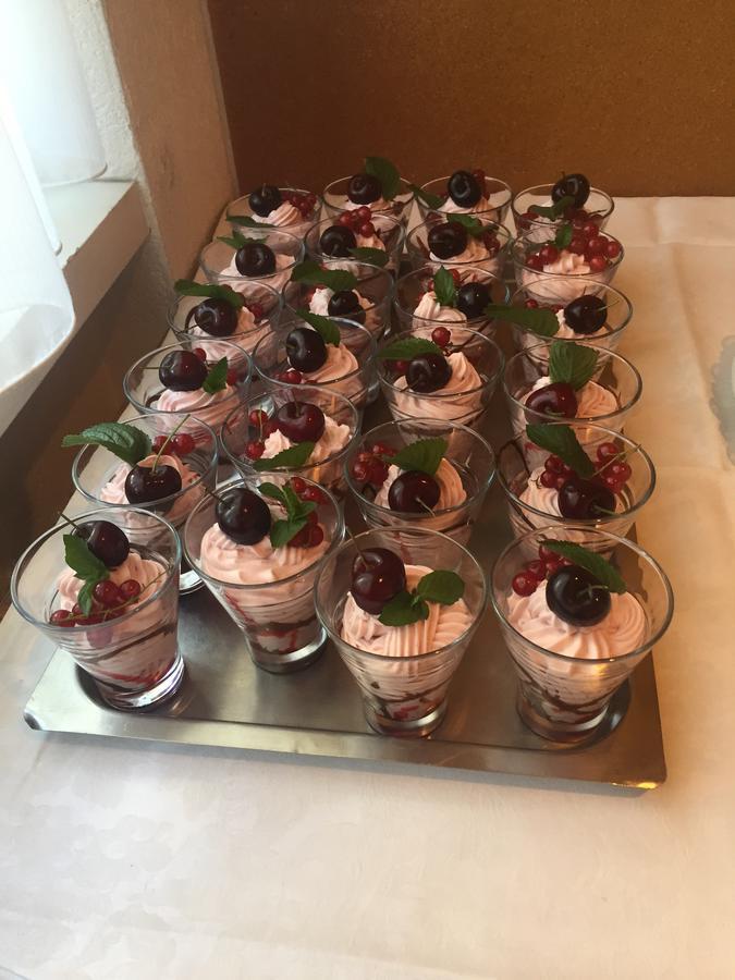 Hotel & Restaurant Stadthof 글라루스 외부 사진