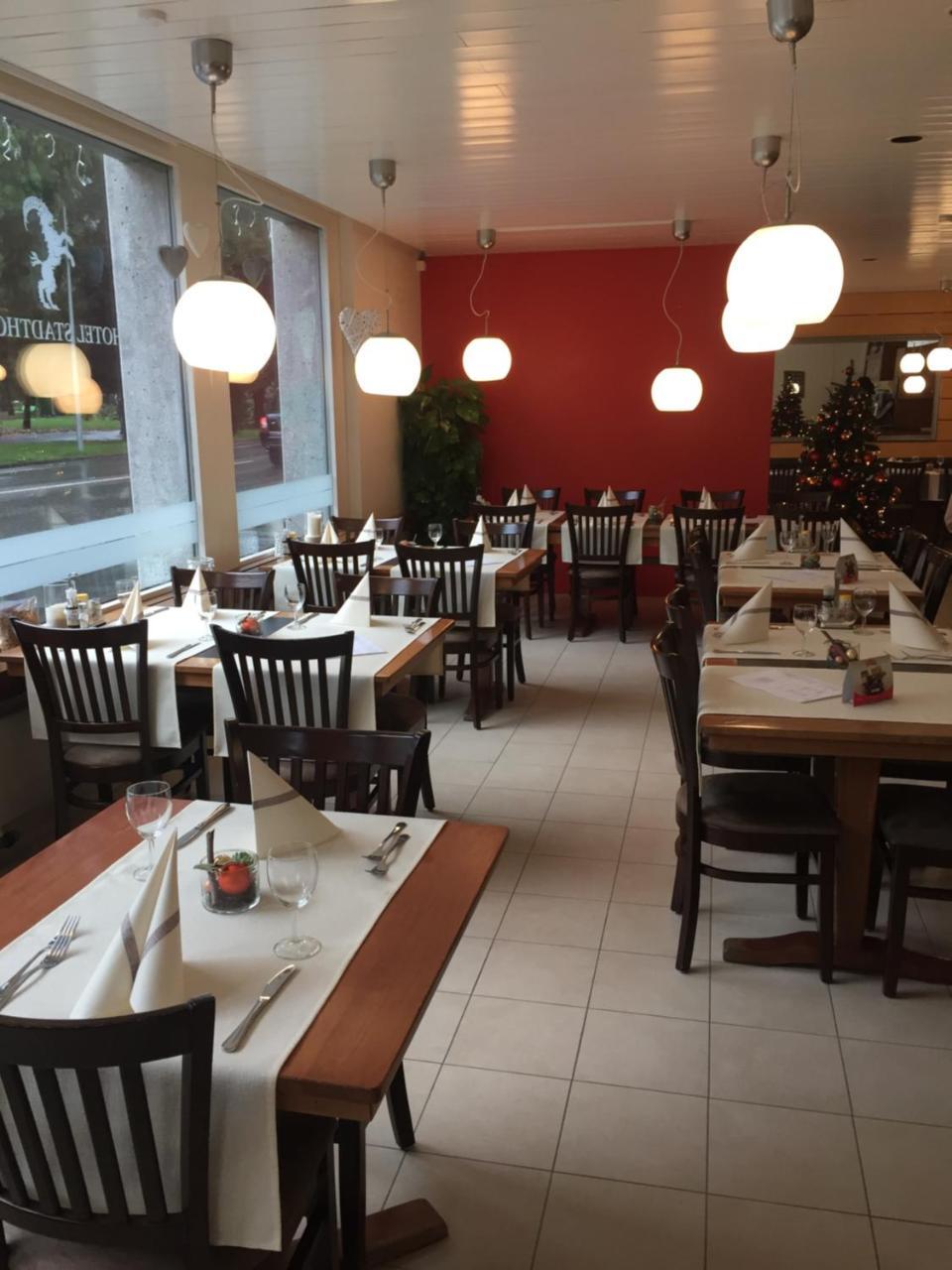 Hotel & Restaurant Stadthof 글라루스 외부 사진