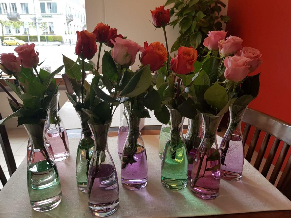 Hotel & Restaurant Stadthof 글라루스 외부 사진