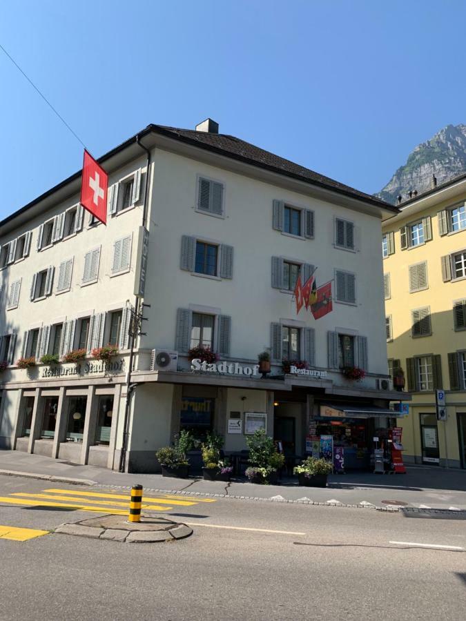Hotel & Restaurant Stadthof 글라루스 외부 사진